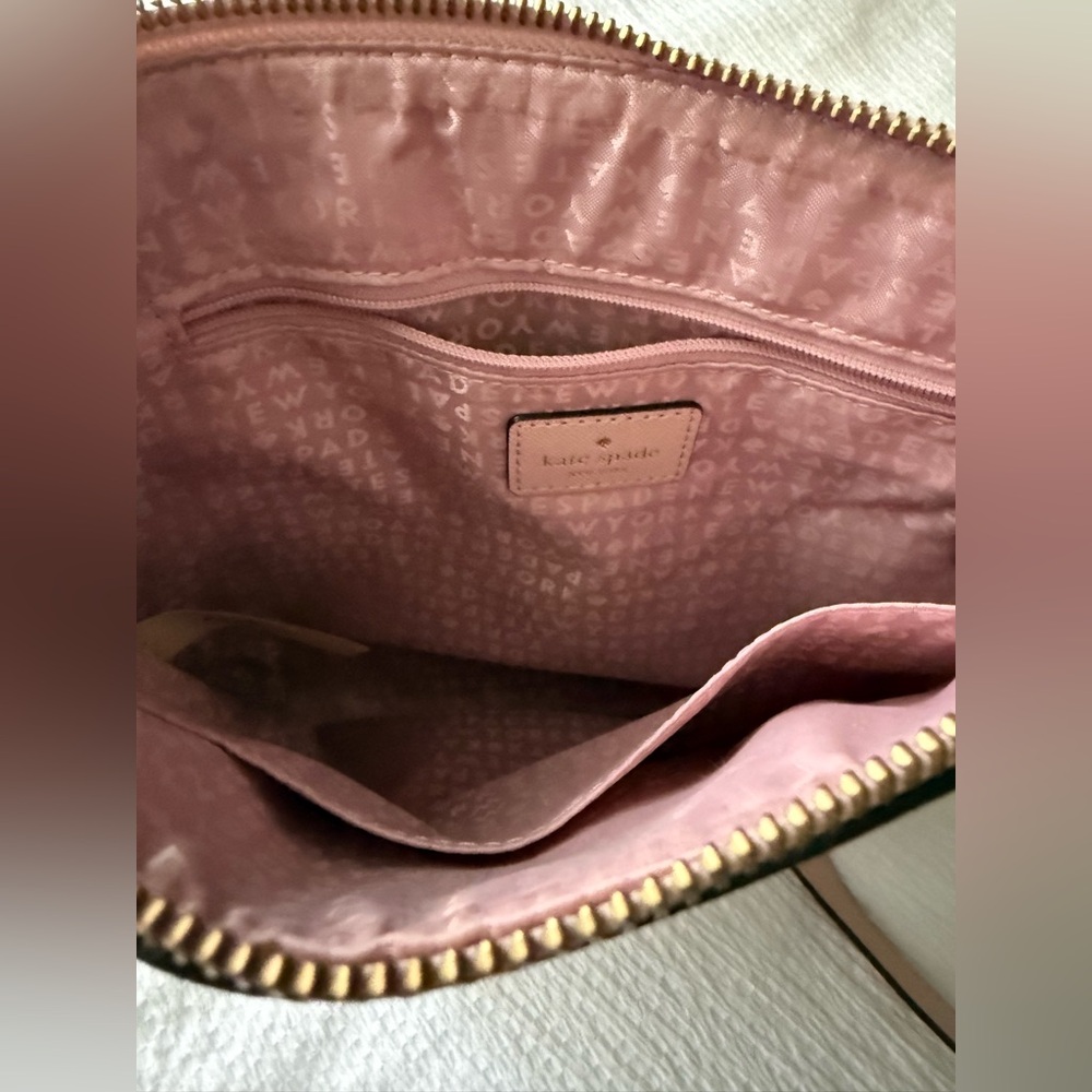 Kate Spade Classic Light Pink Crossbody Bag - Picture 4 of 7
